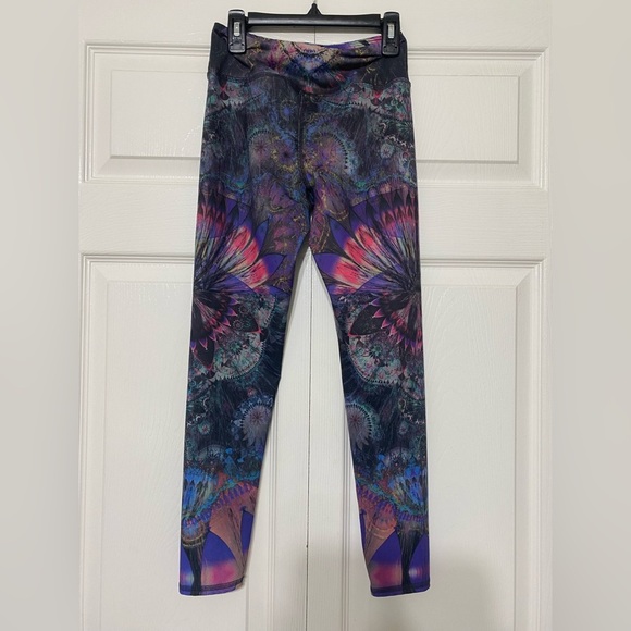 Evolution and Creation Active Yoga Leggings size S - Picture 2 of 3